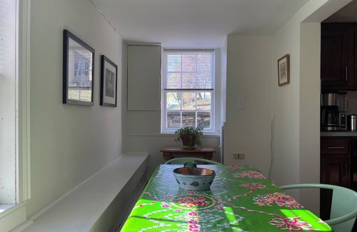 Newburgh Apartment | Cozy Private Studio in Newburgh' s Historic District