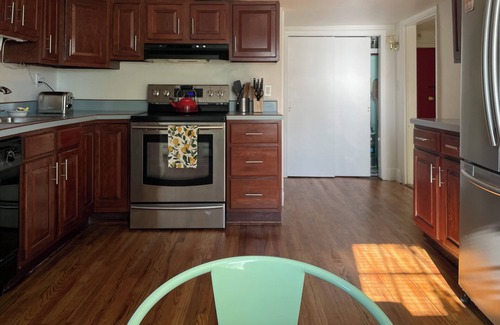 Newburgh Apartment | Cozy Private Studio in Newburgh' s Historic District