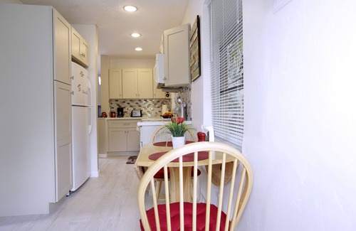 Riverside Park Apartment | Cozy & private with huge covered patio