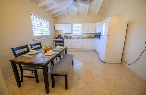 Estate Work and Rest House | Cozy property near Sandy Point Beach