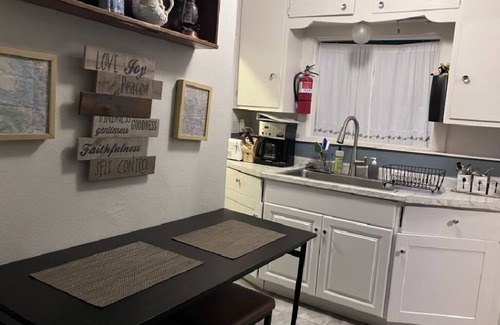 Victory Heights Apartment | Cozy & Quaint Private Room by Wooded Creek