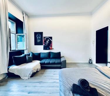 Klosterneuburg Apartment | Cozy & Quiet 1BR Apartment Well-Connected