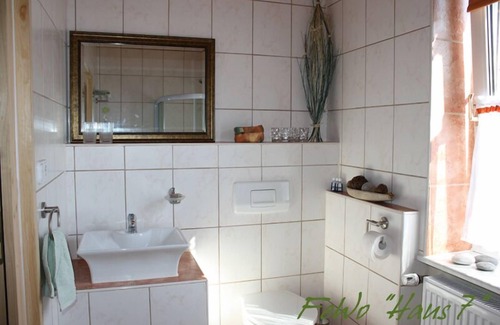 Neupetershain Nord Apartment | cozy, quiet apartment near Spreewald, central location, pets welcome