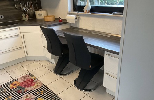 Hattingen Condo | Cozy, quiet apartment 72 sqm with carport in direct forest location near Ruhrradweg.