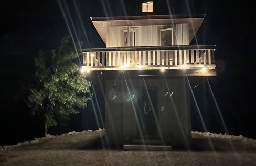 Gilford Cottage | Cozy Quiet Island Light House on Water Front