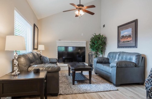 Chandler House | Cozy Quiet two story home pool outdoor entertaining bbq