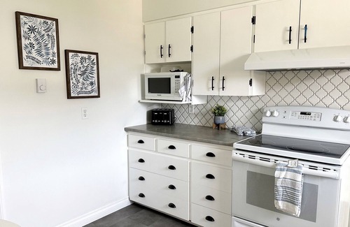 North Cowichan House | Cozy rancher close to hospital and all amenities