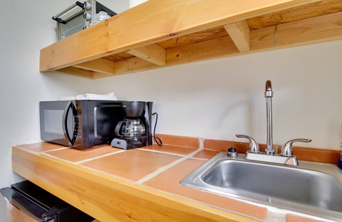 Rancho Viejo Apartment | Cozy Rancho Viejo Studio Rental, 29 Mi to Beach