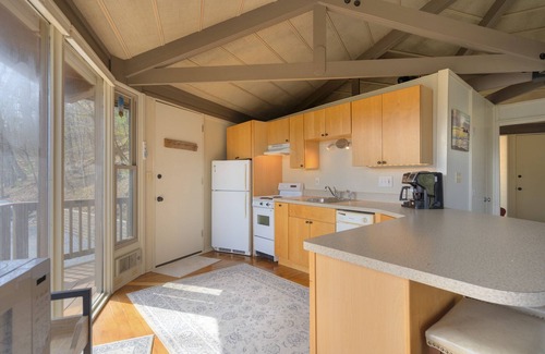 White Sulphur Springs House | Cozy rental near Greenbrier Resort with a deck, stunning views modern-rustic charm, and full kitchen