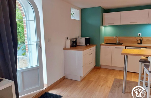 Saint-Cenere Cottage | Cozy Retreat with Heated Pool, Terrace and Hiking Trails