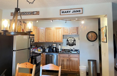 Fraser Condo | Cozy Retreat Across from the Clubhouse - 2bd/2ba Condo (Sleeps 6)