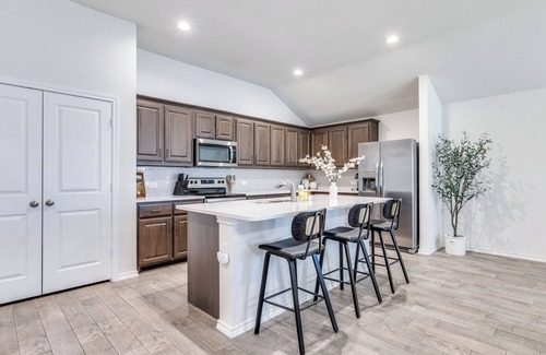 Justin House | Cozy Retreat at 207 High Point Way in Justin, TX