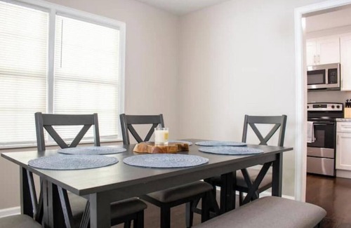 Hapeville House | Cozy Retreat Near Airport & Downtown