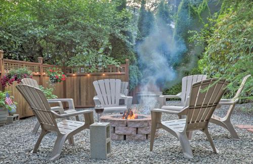 Mendenhall Valley Apartment | Cozy Retreat with Fire Pit - Near Mendenhall Glacier