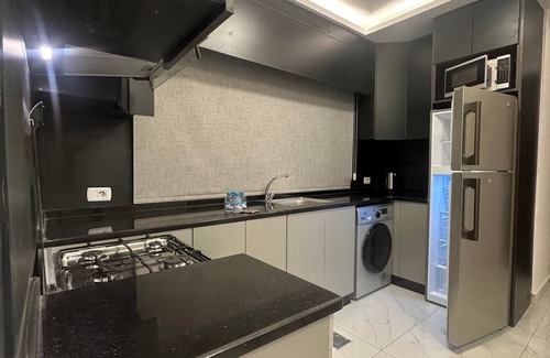 Suwailih Apartment | Cozy Rooftop Near Al Services 24