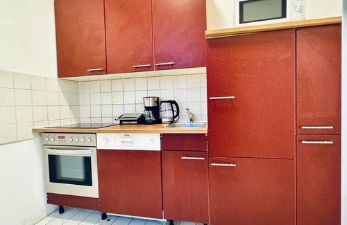Grinzing Apartment | Cozy Room in a Shared Apt, 10Min to FAC Platz