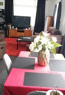 Oamaru House | Cozy room in Oamaru