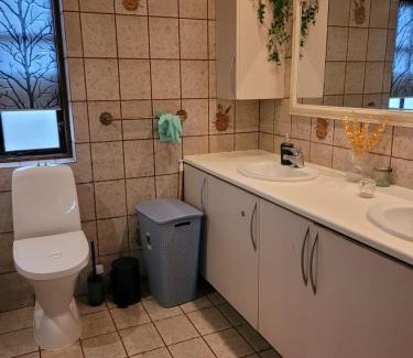 Billund House | Cozy Room with Garden and WiFi