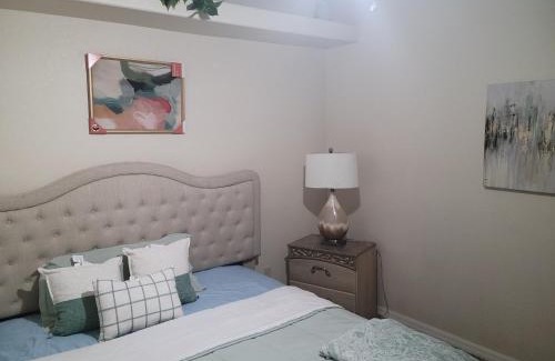 East County Civic Group House | Cozy room with HEATED POOL & SPA -HOT TUB for relaxation