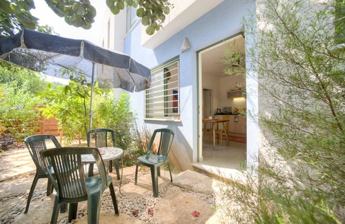 Herzliya Villa | Cozy, roomy, relaxing garden, blissful getaway