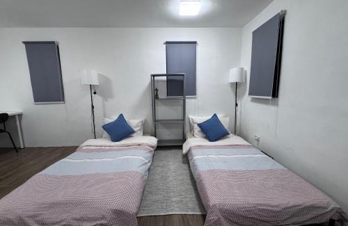 Subic House | Cozy Rustic Corner House Subic