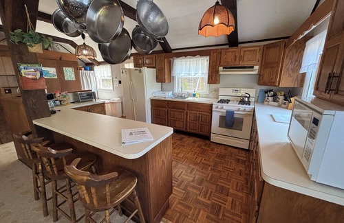 Bridgewater Cottage | Cozy rustic cottage w/private shared beach on Newfound Lake & easy ski access