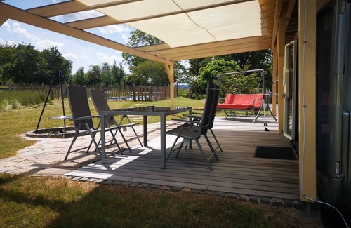 Heilberscheid House | Cozy RV with WiFi, Pool and AC in charming former farm Heilberscheid