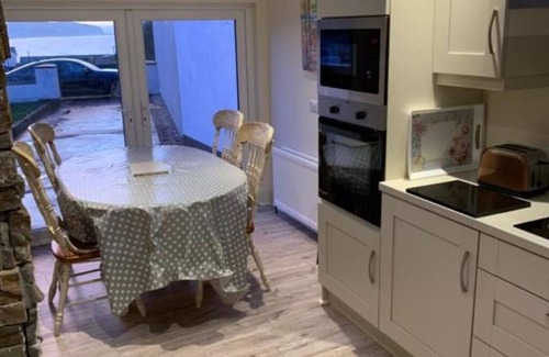 Portstewart Cottage | Cozy seaside Cottage in Portstewart with stunning sea views