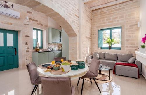 Prines House | Cozy Secret Home with Jetted Tub