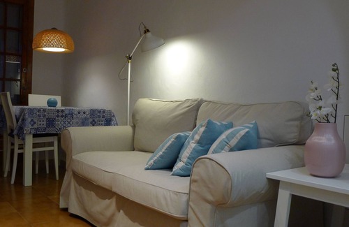 Platges de Fornells Apartment | Cozy see view apartment in Fornells beach