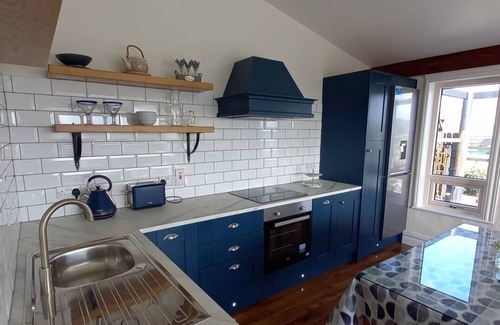 Bouvet Island House | Cozy semi detached cottage 5 mins drive from Doolin. Cliffs of Moher views!