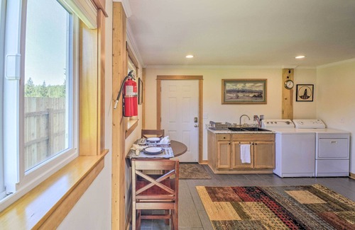 Adelma Beach Condo | Cozy Sequim Condo: Olympic Discovery Trail Access!