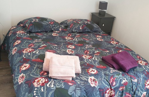 Olivet Apartment | Cozy seventies apartment in the Loire valley