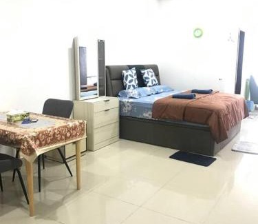 Cyberjaya Apartment | Cozy Shaftesbury High Floor King Bed & Wifi With Parkin Netflix 189