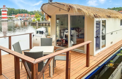 Rheinsberg Boat Rental | Cozy ship in Neuruppin with lake view