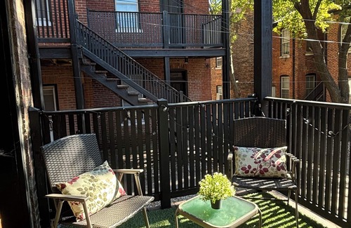 Soulard Apartment | Cozy Soulard Getaway