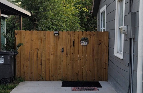 Eastside Promise Neighborhood House | Cozy space minutes from downtown