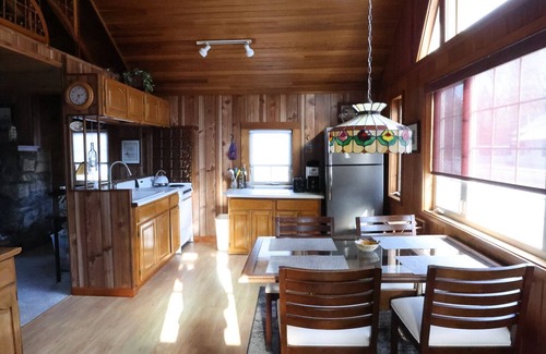 Brier Hill Cottage | Cozy St. Lawrence waterfront cottage. Two bedrooms, 1 bathroom sleeps 4!