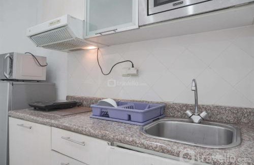 Permata Hijau Apartment | Cozy Stay and Tidy 1BR at The Bellezza Apartment By Travelio