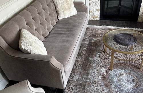 Brampton House | Cozy stay downtown Brampton close to airport