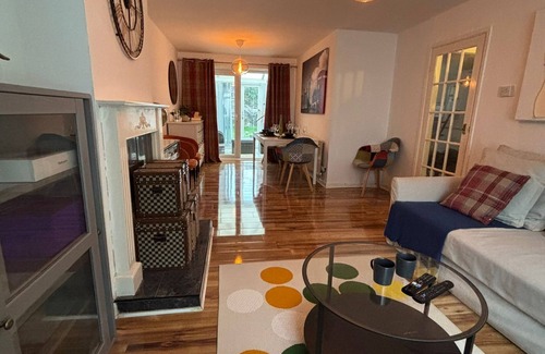 Castle Bromwich House | Cozy Stay Near Airport/NEC/HS2/Contractors