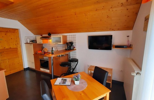 Zgornje Gorje Apartment | cozy studio apartment in chalet style, incl. Parking, WiFi and much more.