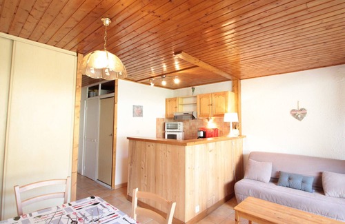 Les Carroz-d'Araches Apartment | Cozy Studio for 4 in Village Center, Near Ski Lifts, Shops, and Amenities