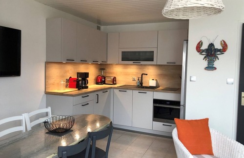 Noirmoutier-en-l'Ile Apartment | Cozy Studio Near Lutins Beach – Private Terrace, Parking & Pet-Friendly