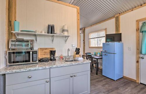 Tallassee Apartment | Cozy Studio Cabin in Tallassee with Water View!