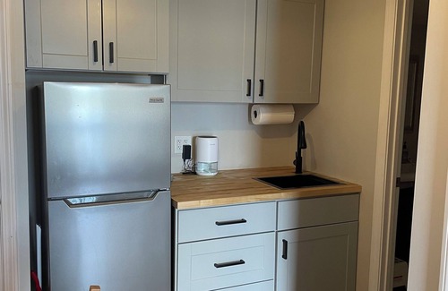 Winnisquam Condo | Cozy studio condo on picturesque Lake Winnisquam in Tilton with AC, WiFi