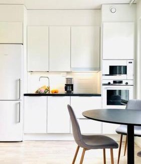 Lantinen District Apartment | Cozy studio, easy access to Helsinki and near shopping center