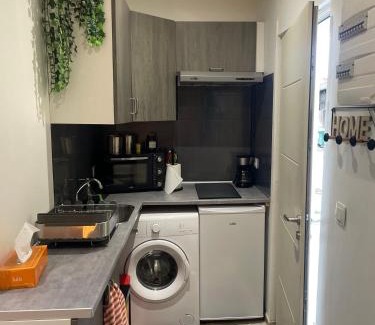 Montrouge Apartment | Cozy Studio