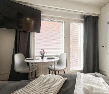 Tikkurila Apartment | Cozy Studio - Heart of Tikkurila