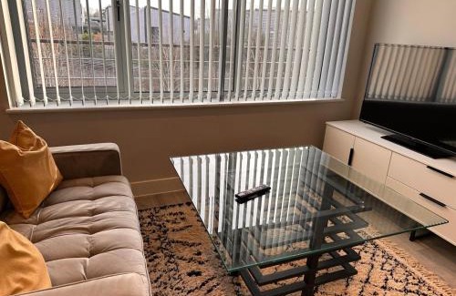 Bracknell Apartment | Cozy Studio in Bracknell with free Parking
